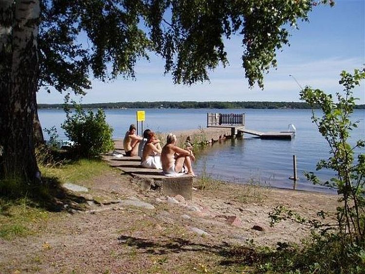 Frauen am See